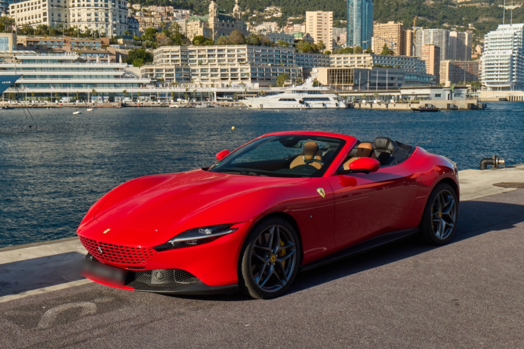 Ferrari Roma Spider