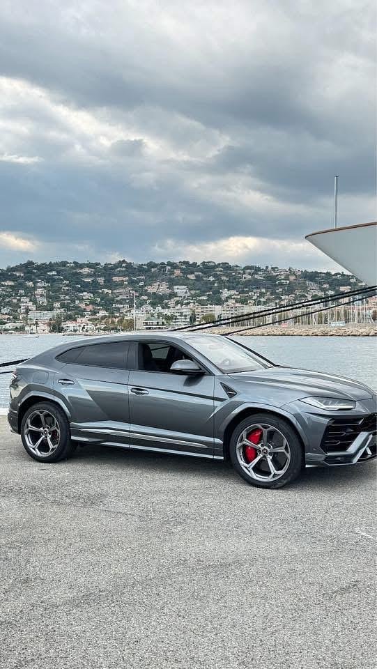 Lamborghini Urus SE Rental French Riviera Experience